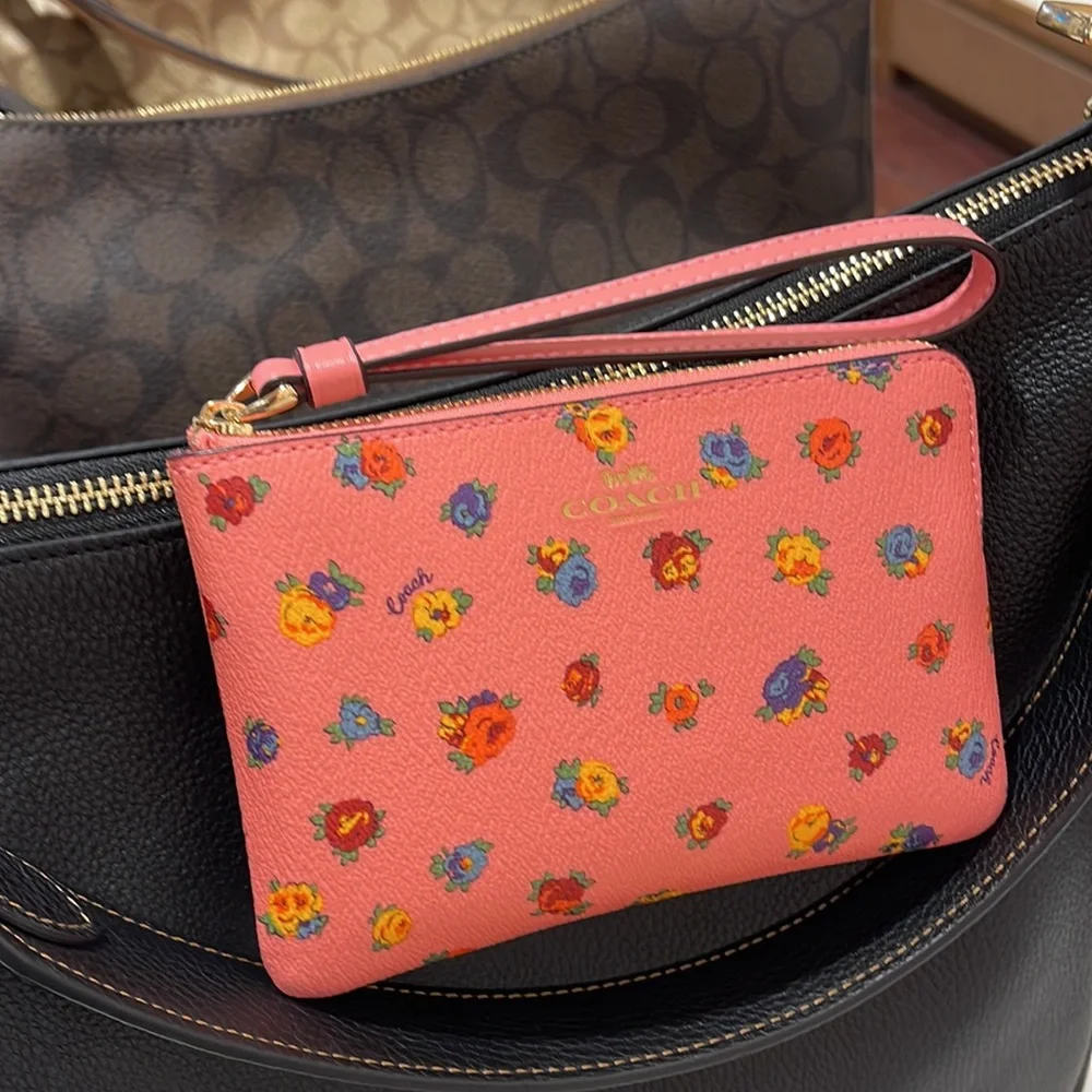Coach Corner Zip Wristlet With Mini Vintage Rose Print Pink Lemonade Multi - Picture 6 of 16